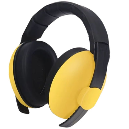 Casque anti bruit bébé vu de face avec arceau flexible et coussinets arrondis