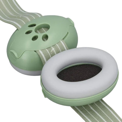 Casque anti bruit bébé vert en face avec design ergonomique et mousse protectrice