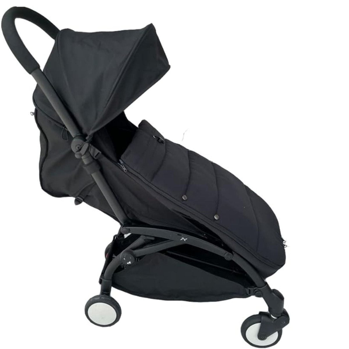 chanceliere bebe noire en vue latérale, souple et compacte pour balade mi-saison