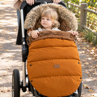 Chancelière hiver poussette camel avec garnissage matelassé et intérieur doux