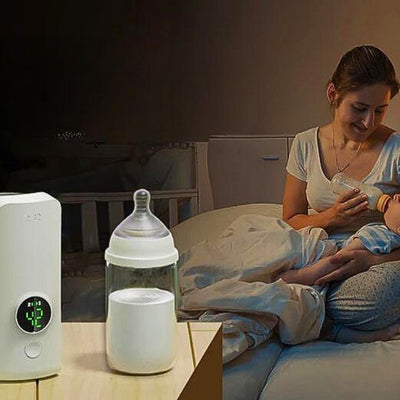 Chauffe biberon SnapHeat blanc, conçu pour offrir un confort optimal lors de chaque repas de bébé