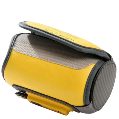 Base du chauffe biberon jaune vue de dessous avec texture antidérapante