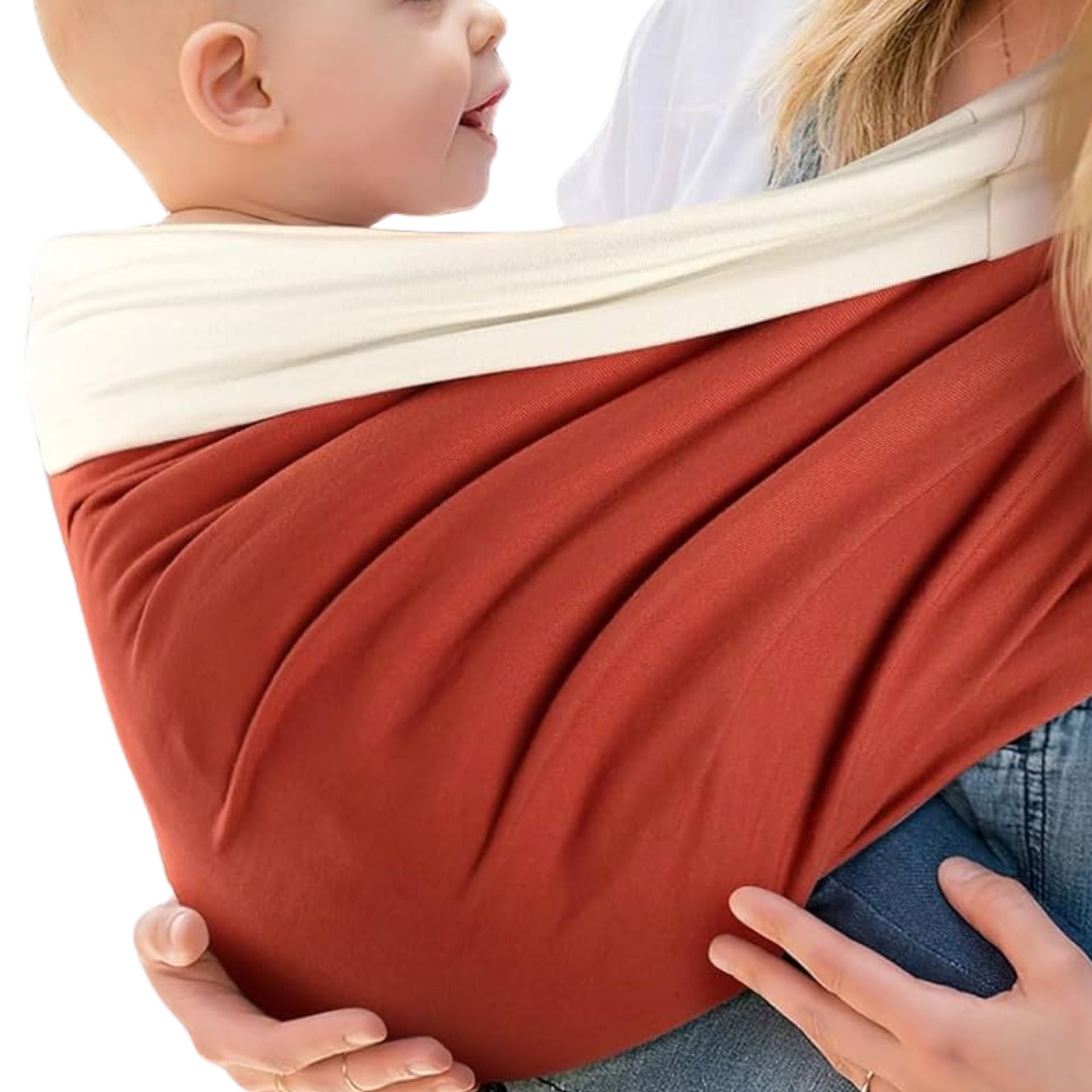 Echarpe de portage enveloppante avec bébé contre le parent en position naturelle