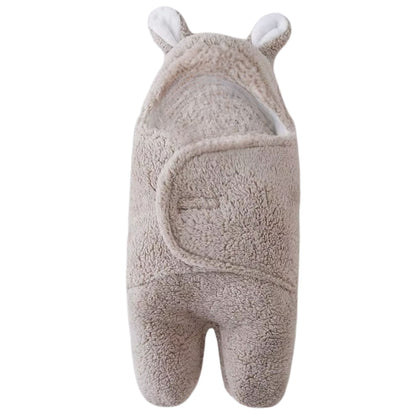 Nid d’ange cosy fermé sans bébé, capuche relevée et silhouette cocon bien formée en vue de face