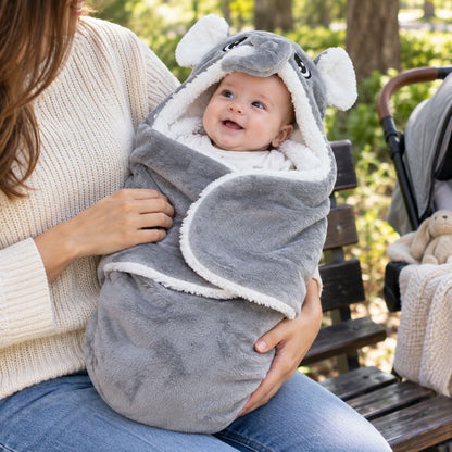 Nid d'ange gris et blanc à motif éléphant avec bébé