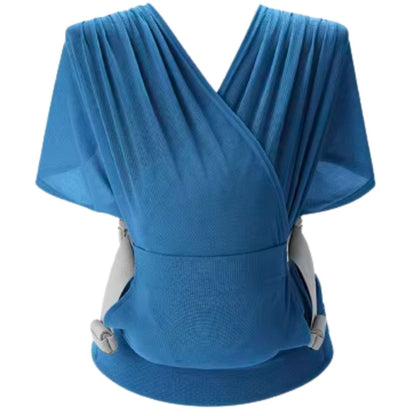 Porte bébé en vue de face avec structure ergonomique et ceinture de maintien visible