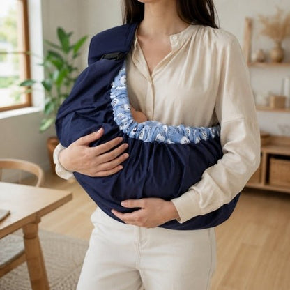 Porte bébé hamac bleu marine avec contour rembourré et sangle réglable, position horizontale en intérieur