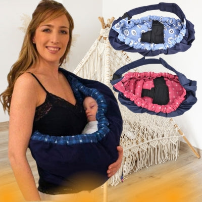 Porte bébé nouveau-né bleu NestCarrier, conçu avec un tissu respirant et sécurisé pour assurer la protection et le confort du nourrisson