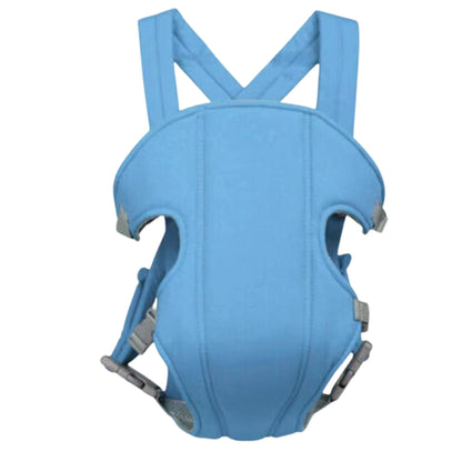 Porte bébé physiologique bleu clair avec zoom sur le clip de sécurité, assurant un maintien fiable et une utilisation pratique au quotidien.
