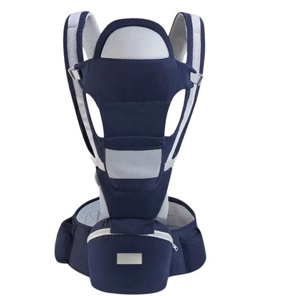 Porte bébé vu de face avec bretelles épaisses et assise ergonomique