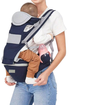 Porte bébé frontal avec bébé installé contre le torse du parent