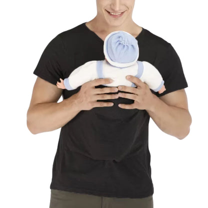 Porte bébé t-shirt ajusté avec bébé au contact peau à peau en toute sécurité