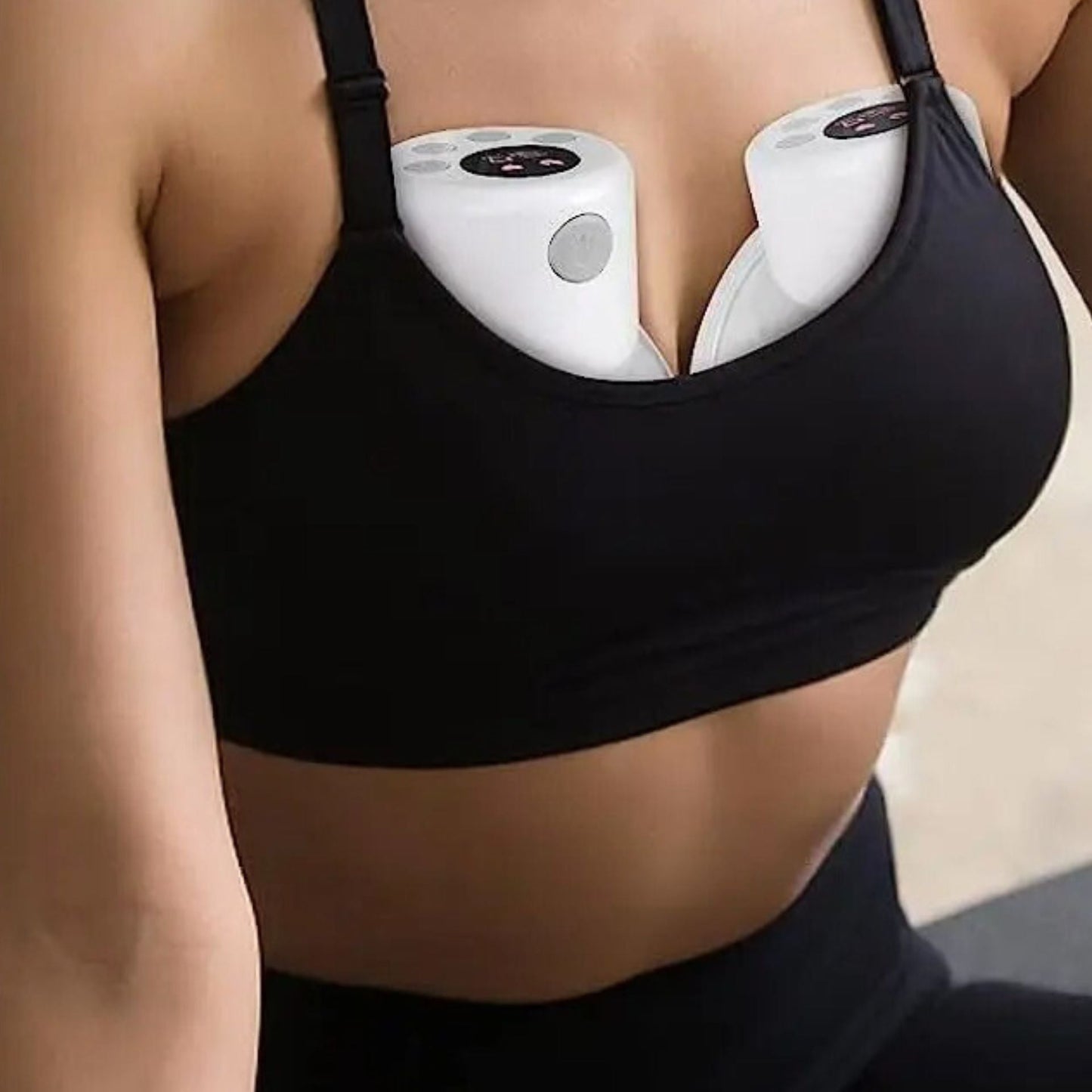 Tire lait double utilisé dans un soutien-gorge de maintien mains libres